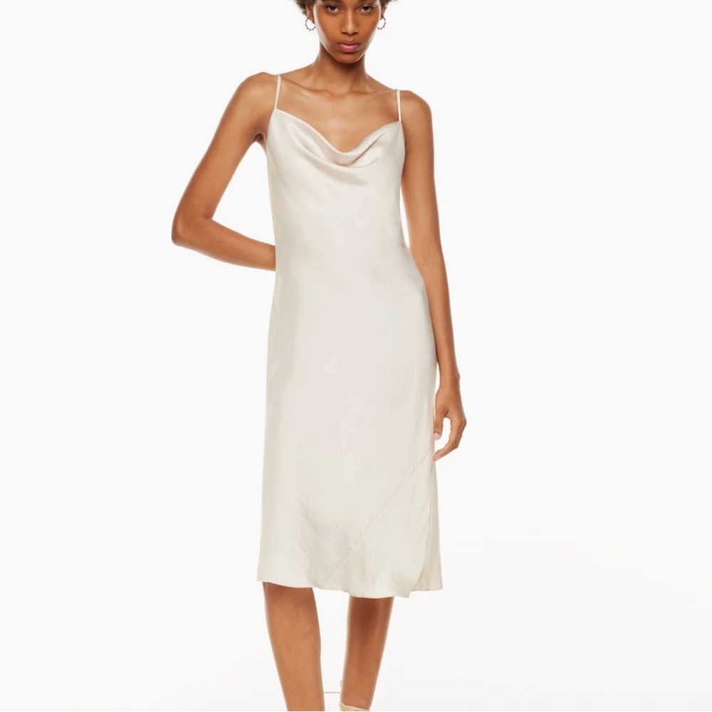 Aritzia Wilfred ONLY COWL SLIP Bubble pink rose bulle